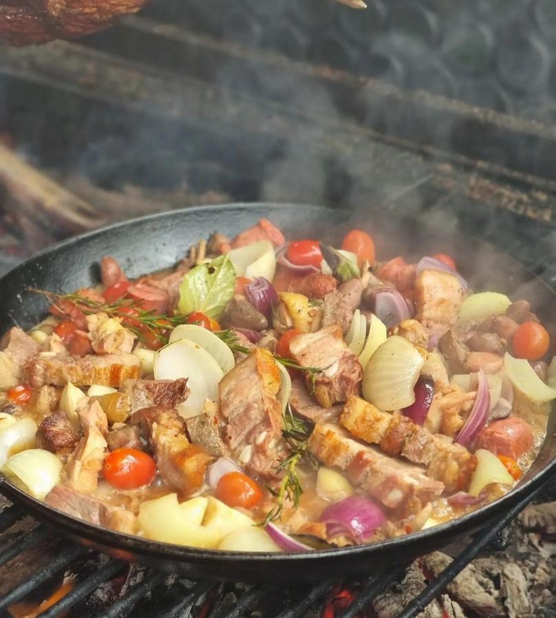 ホテル Langa Stana Curtea de Argeş エクステリア 写真